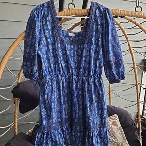 A Loves A Xl Blue And White Floral Square Neck Dress Size XL